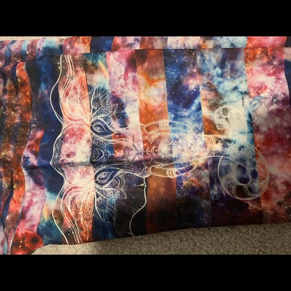 Ganesh capri yoga pants - Picture 2 of 2